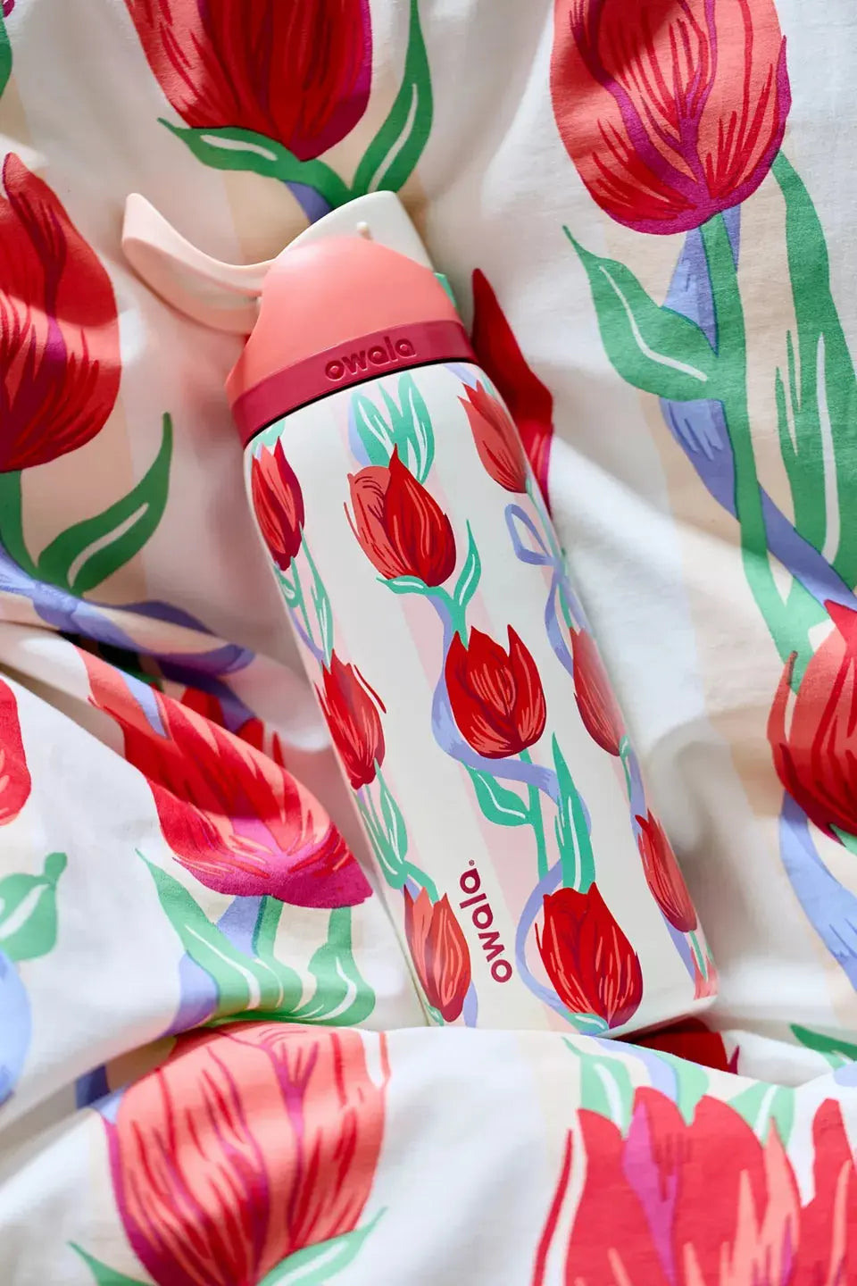Owala UO Exclusive FreeSip 32 oz Water Bottle owaloo
